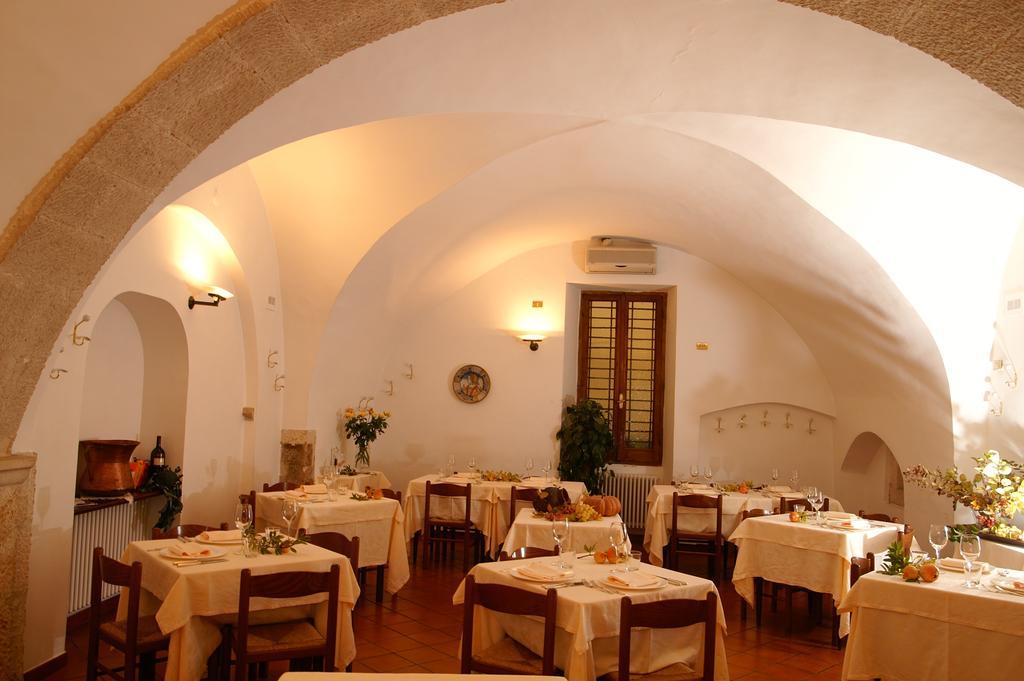 La Locanda Di Gino 술모나 외부 사진